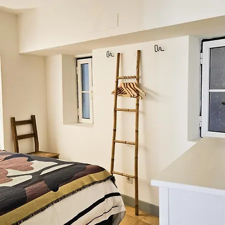 Casa Dos Bicos Charming * Lisbon